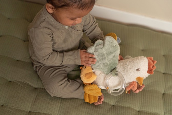 Przytulanka aktywizująca Little Dutch - Little Farm 25 cm